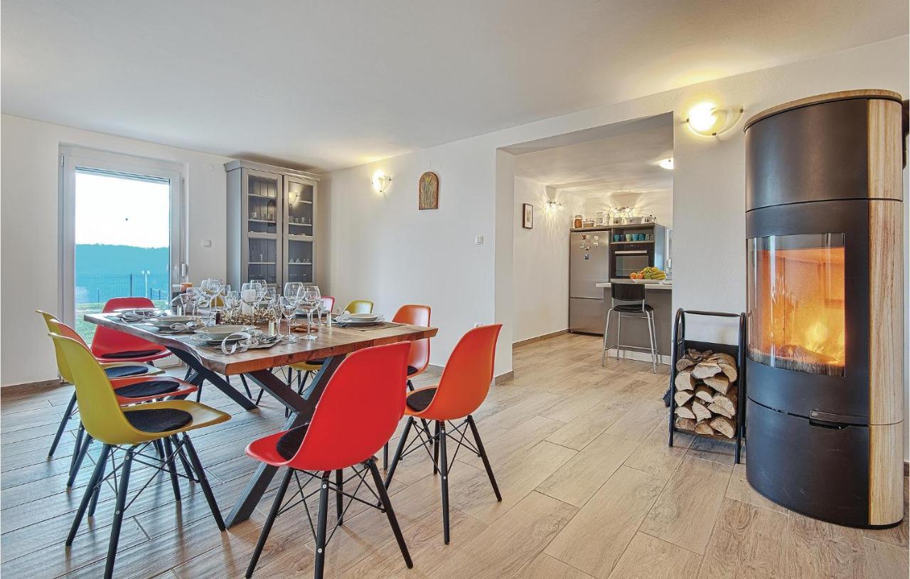 8 Bedroom Lovely Home In Durdevac Ðurđevac エクステリア 写真